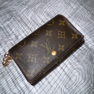 Sarah Louis Vuitton Monogram Wallet with Gold Accents, with COA Included